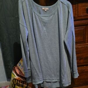 !!. Ladies M Blue Top